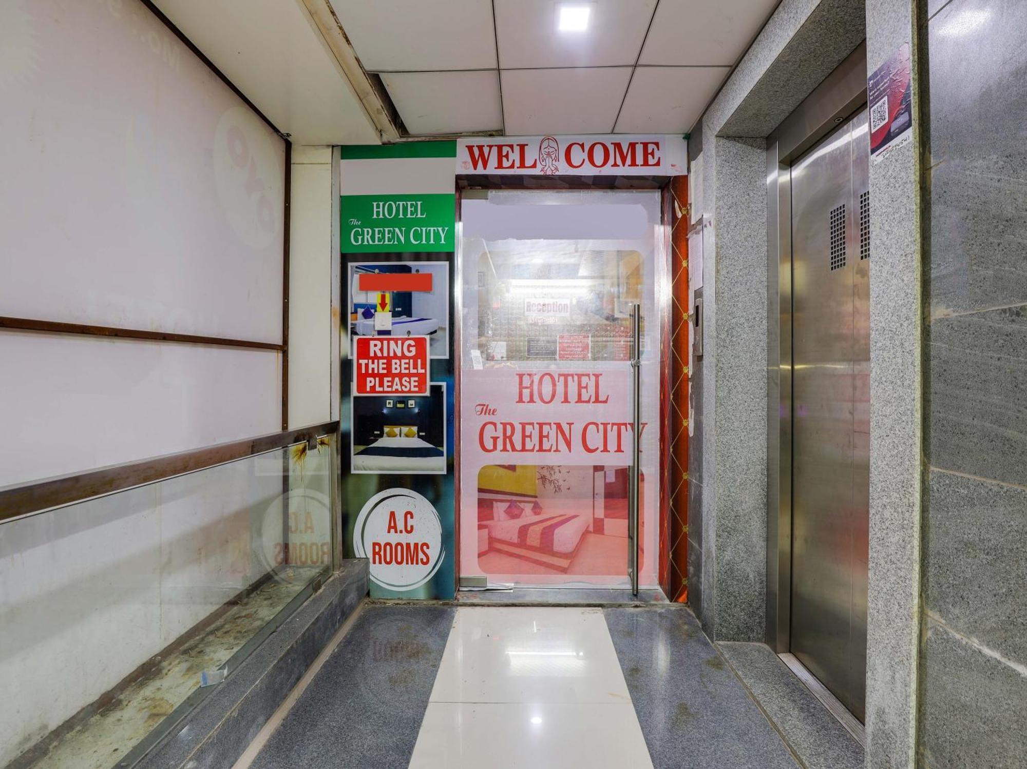 Hotel O Green City Surat Exterior photo
